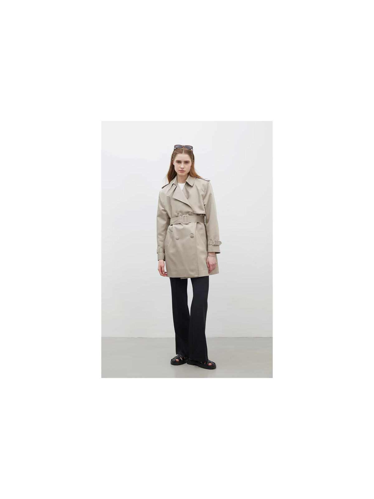 Manuka Chelsea Double-Breasted Trenchcoat
