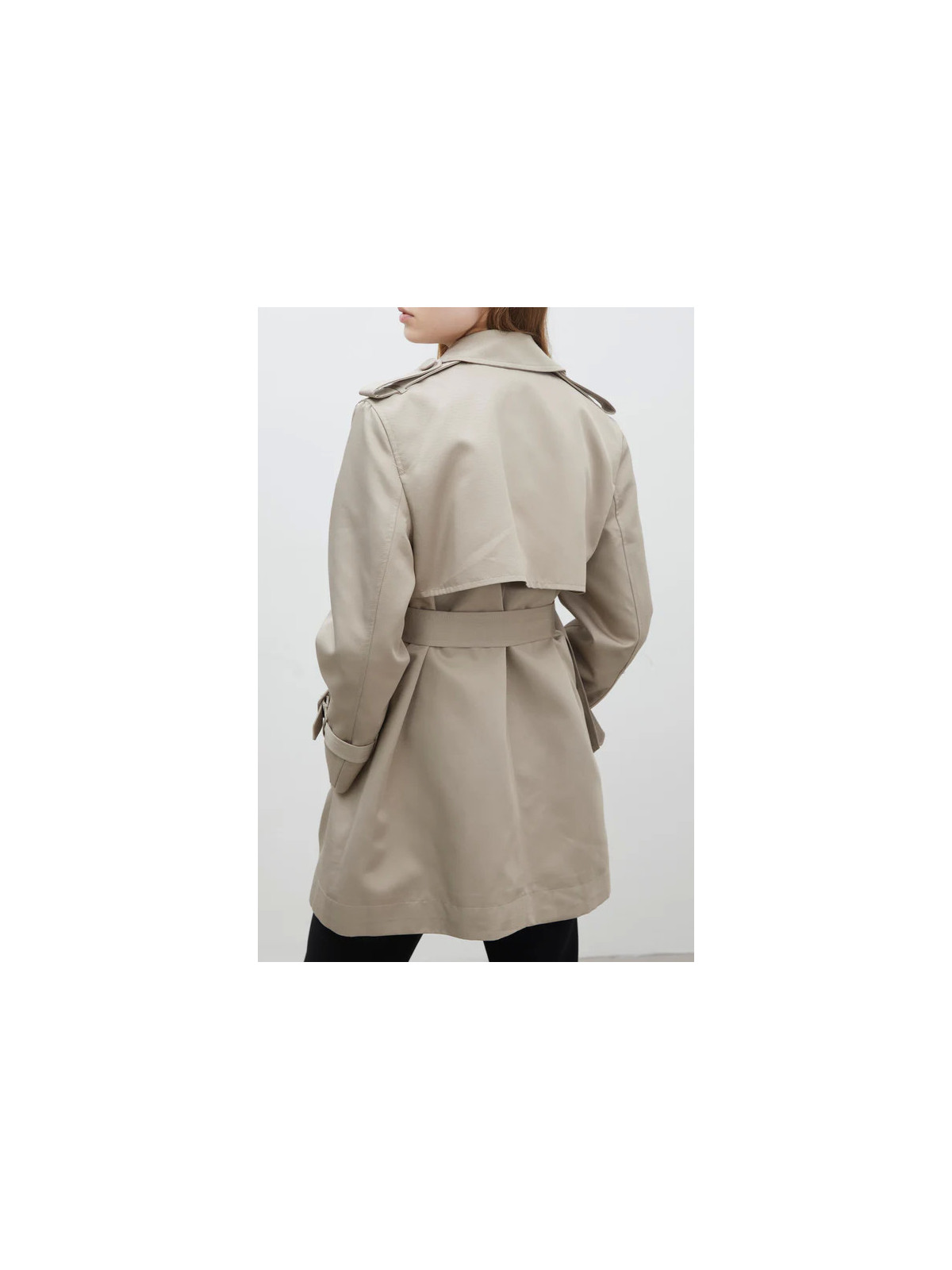 Manuka Chelsea Double-Breasted Trenchcoat