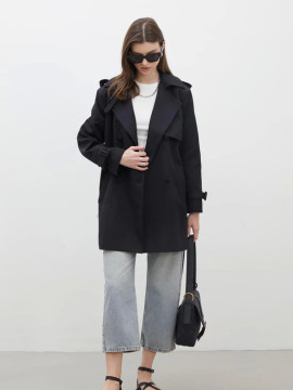 Manuka Chelsea Double-Breasted Trenchcoat