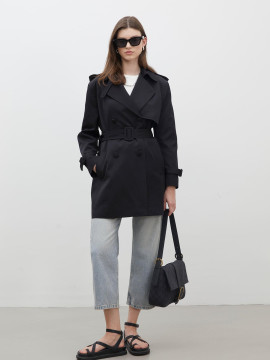 Manuka Chelsea Double-Breasted Trenchcoat
