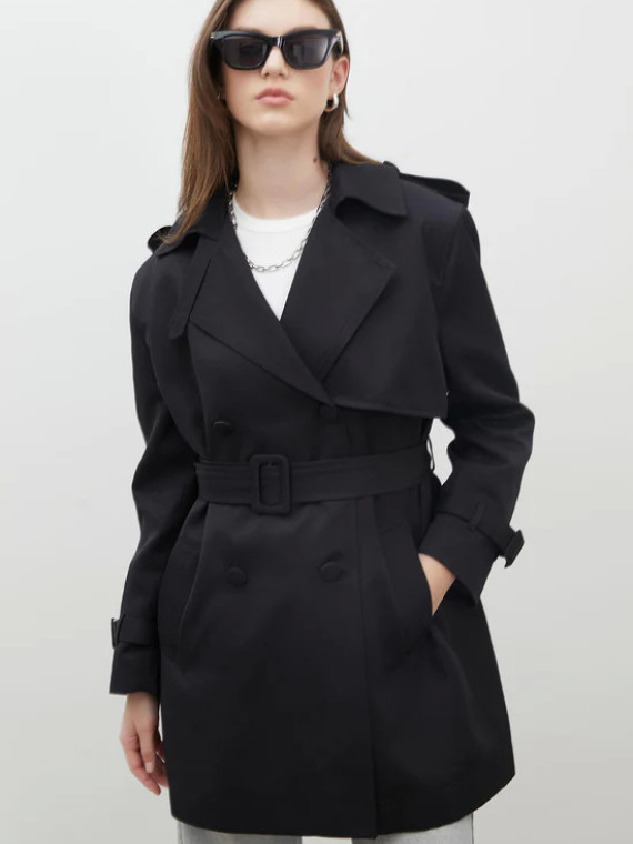 Manuka Chelsea Double-Breasted Trenchcoat