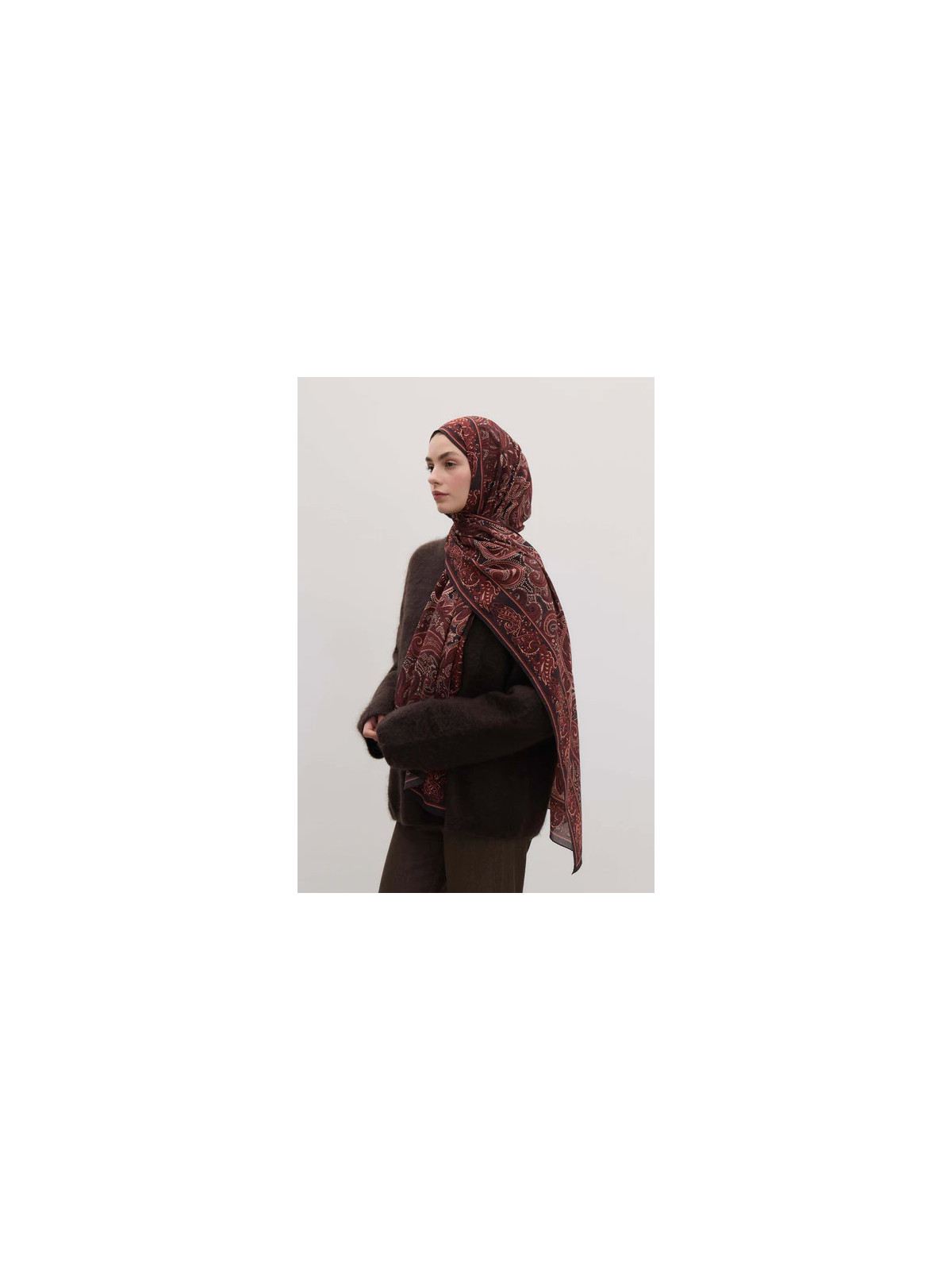 Donker vintage patroon hijab bordeauxrood