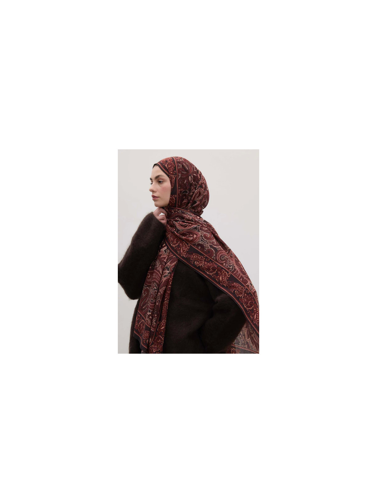 Donker vintage patroon hijab bordeauxrood