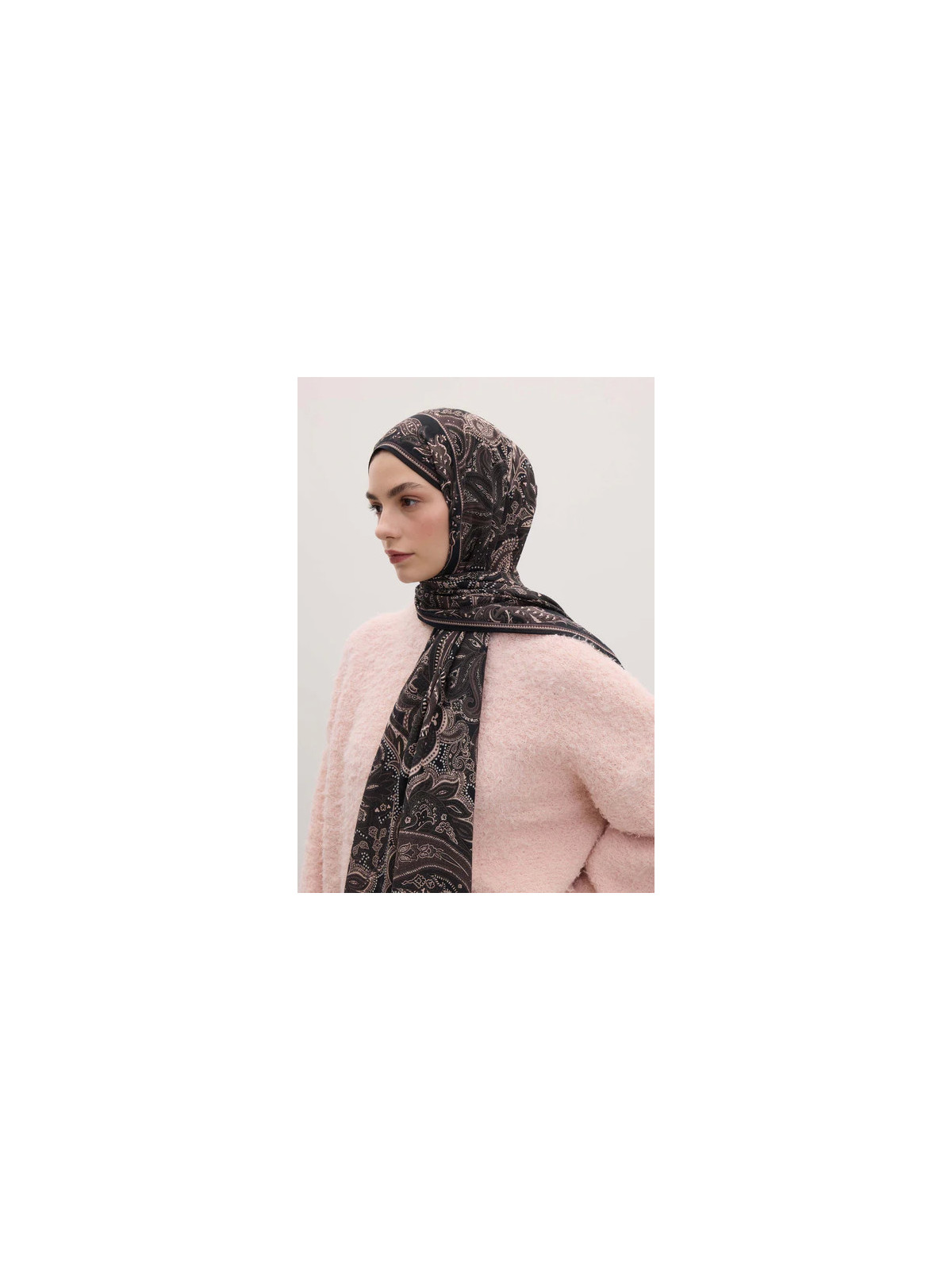 Donker vintage patroon hijab cacao