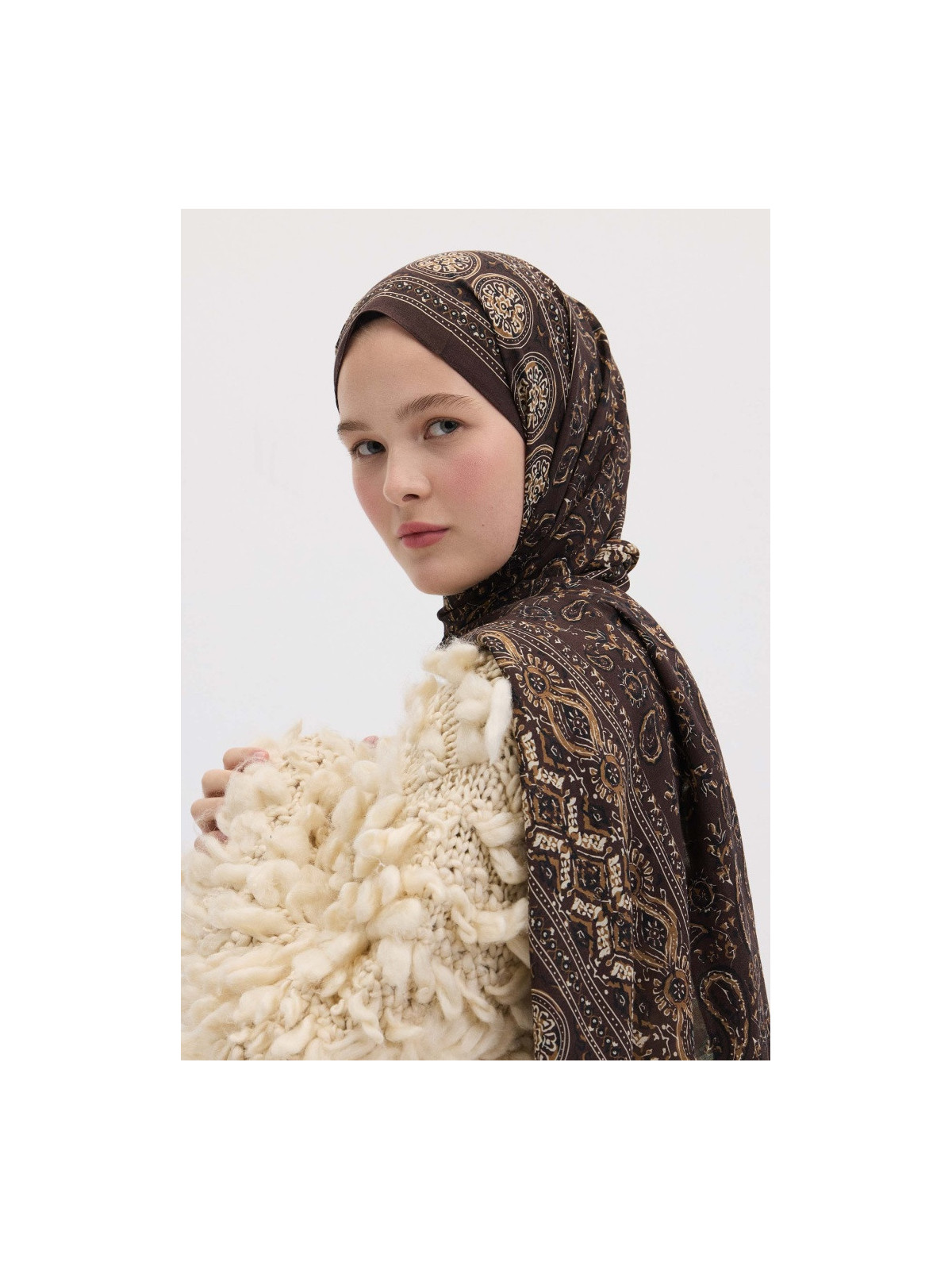 Irene Patroon Hijab roodbruin