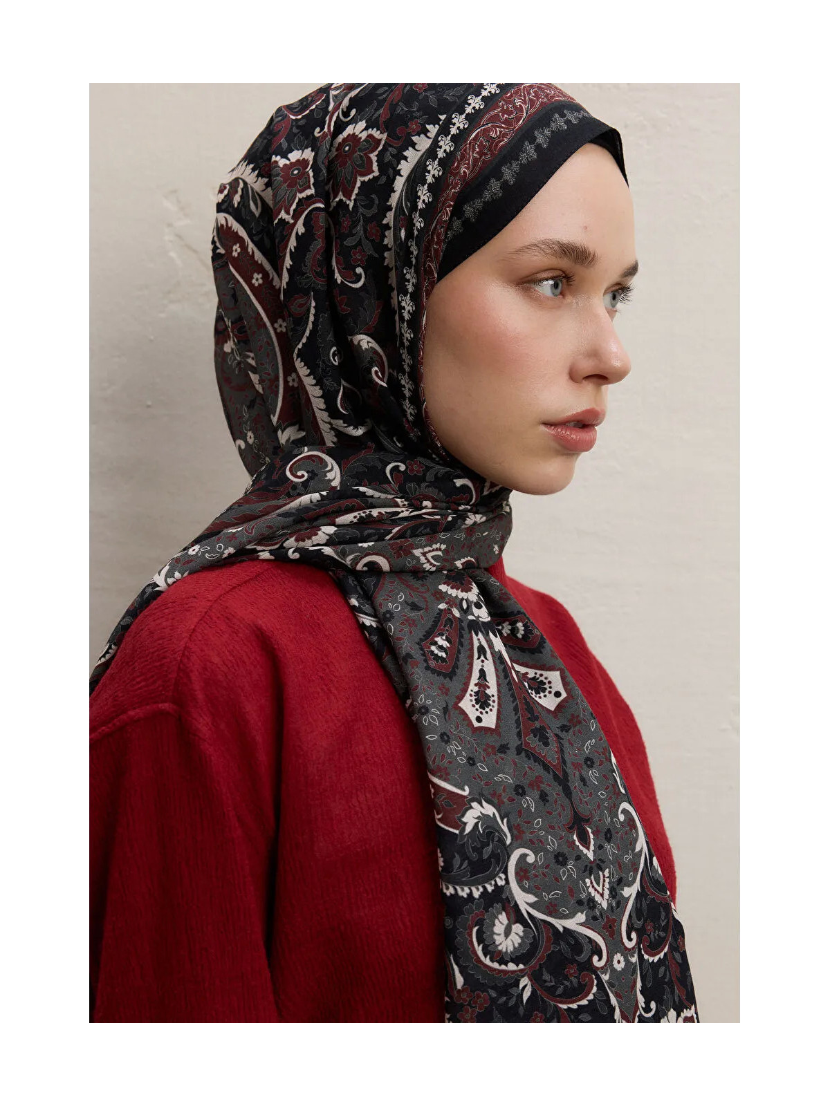 Elegante sjaal met patroon, zwart