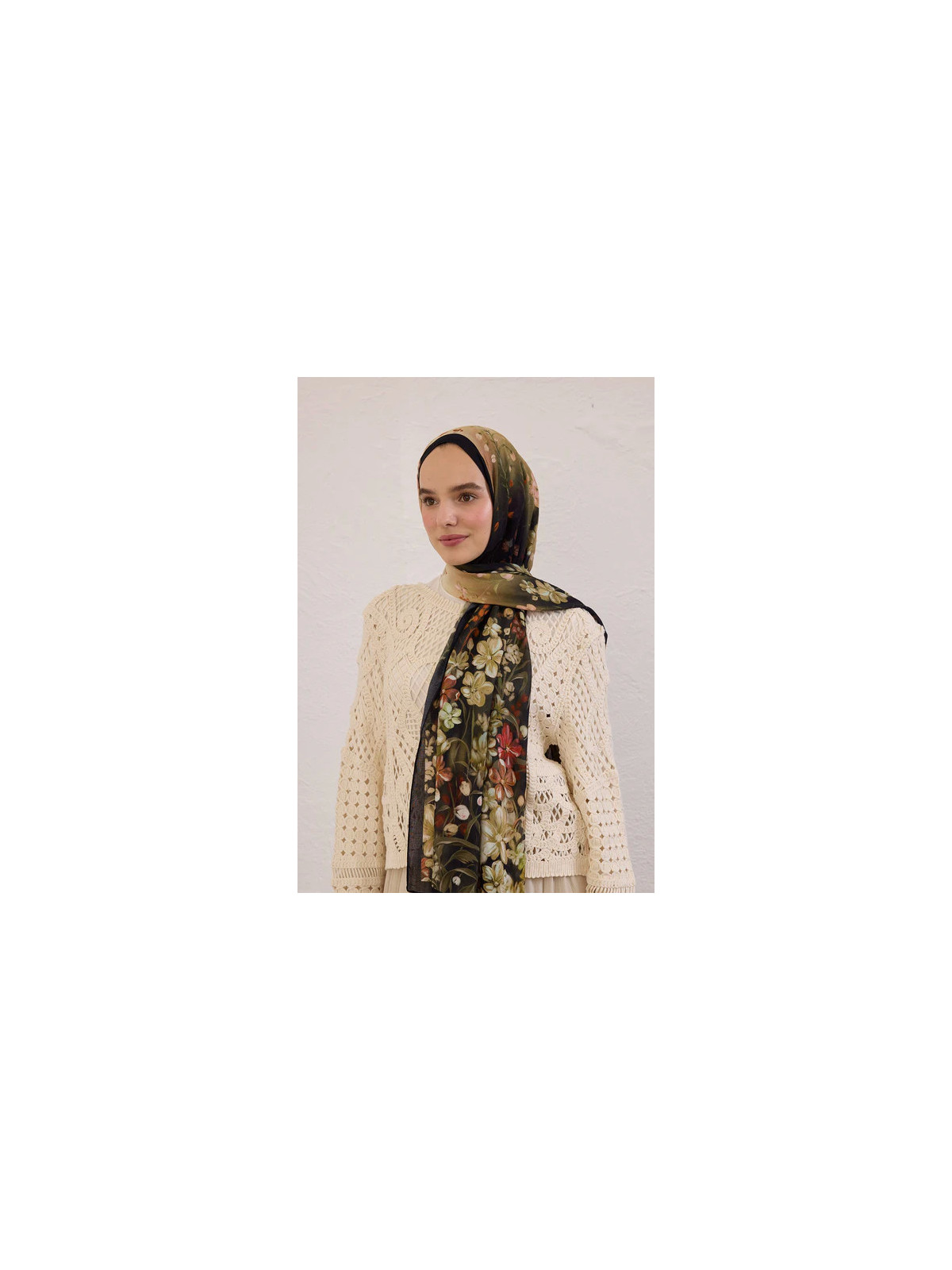 Fresh Scarfs Wisteria patroon rami sjaal zwart
