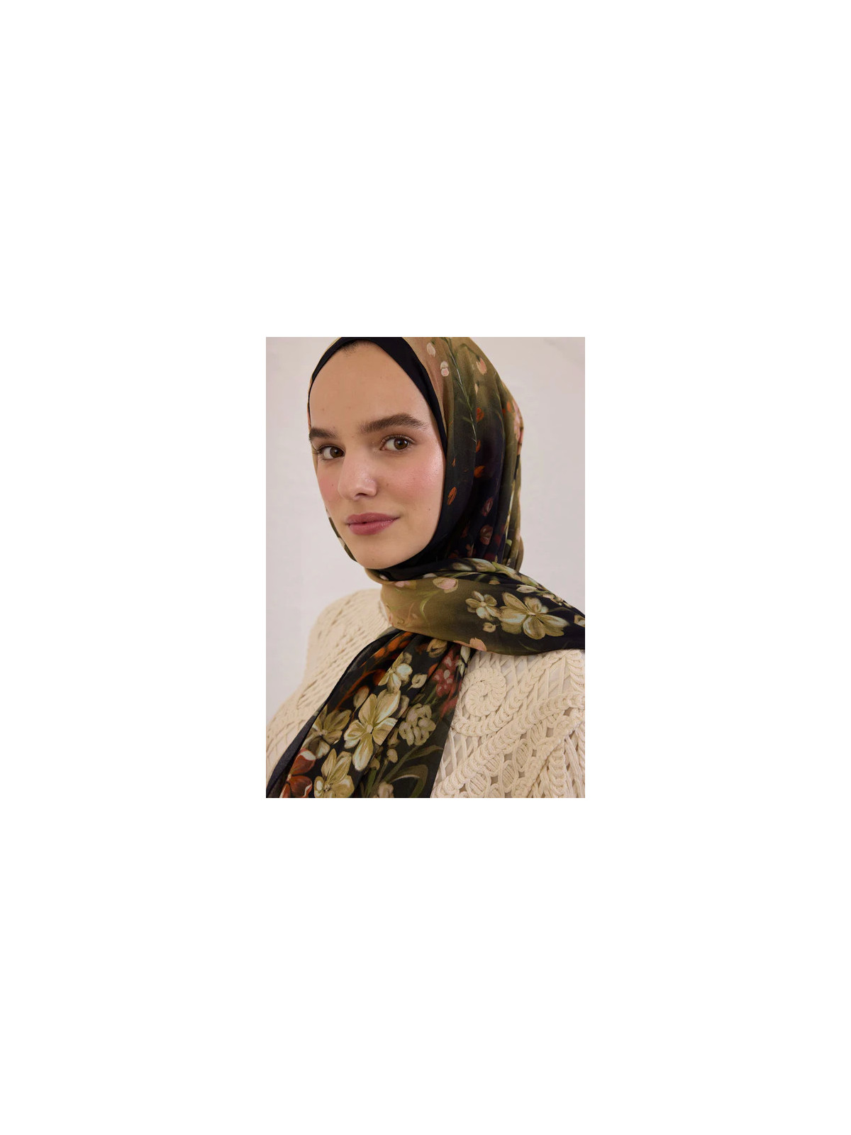 Fresh Scarfs Wisteria patroon rami sjaal zwart