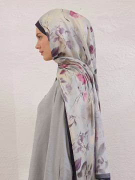 Fresh Scarfs Sweet William patroon Rami hijab zachtblauw