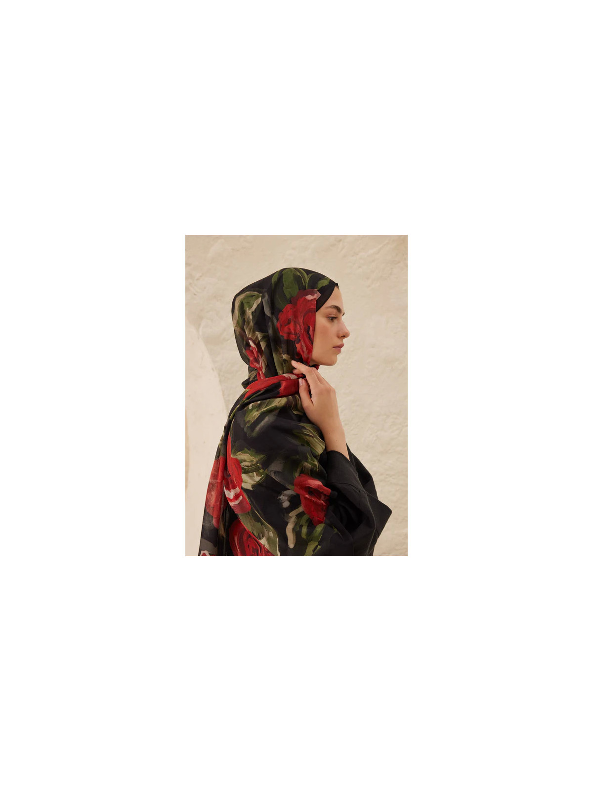Fresh Scarfs Rami hijab met zomerrozenpatroon rood