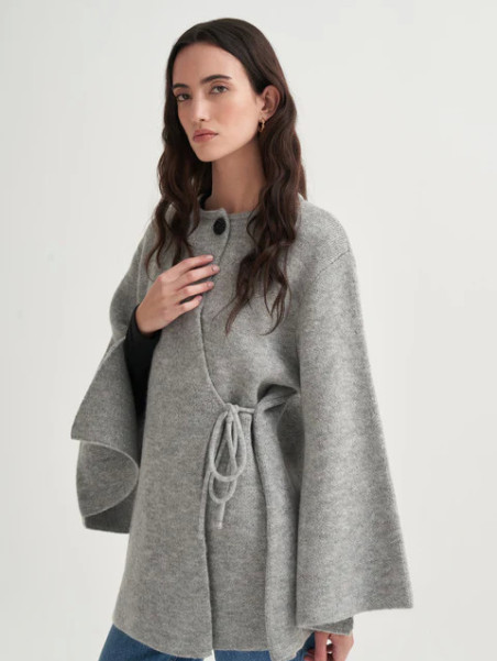 Vesna design gebreid vest met kanten details