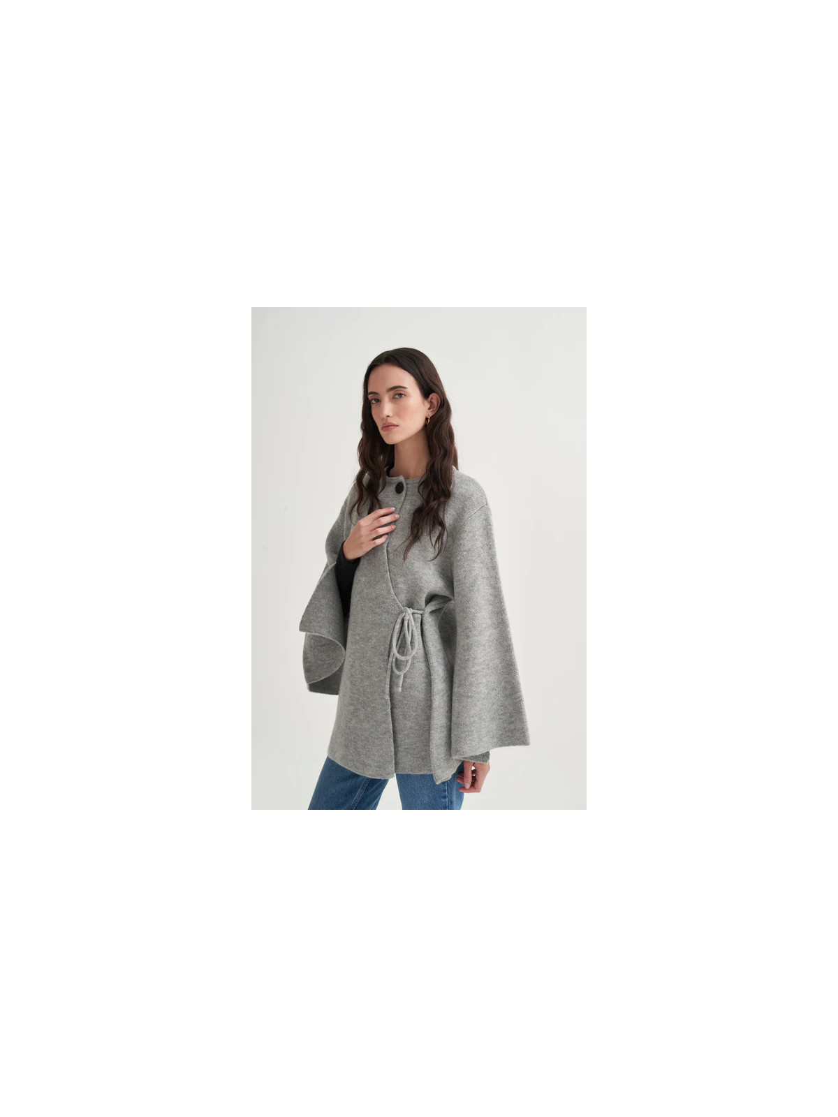 Vesna design gebreid vest met kanten details