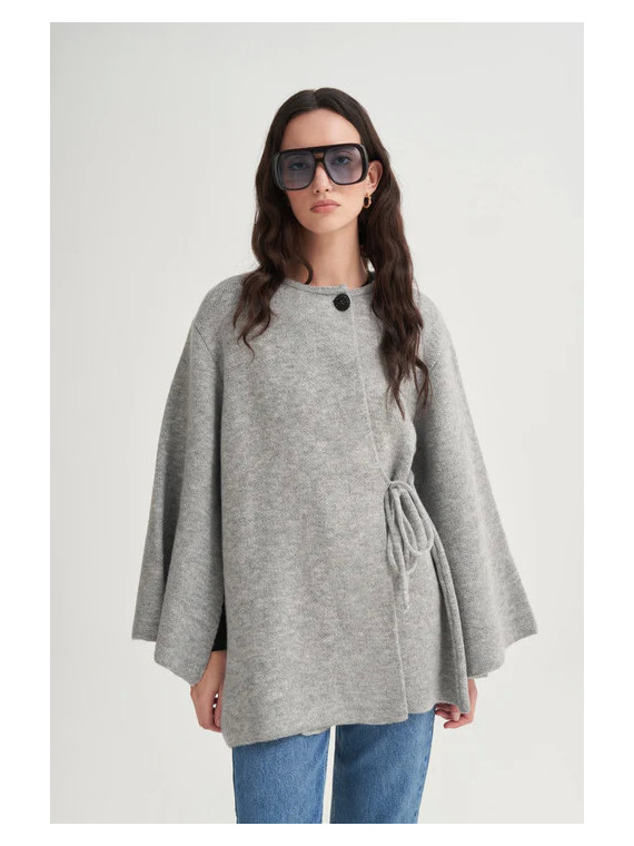 Vesna design gebreid vest met kanten details