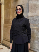 Vesna Design kort shirt met plooien