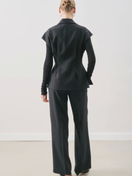 manuka Gegoten Tencel Gilet met Riem Zwart