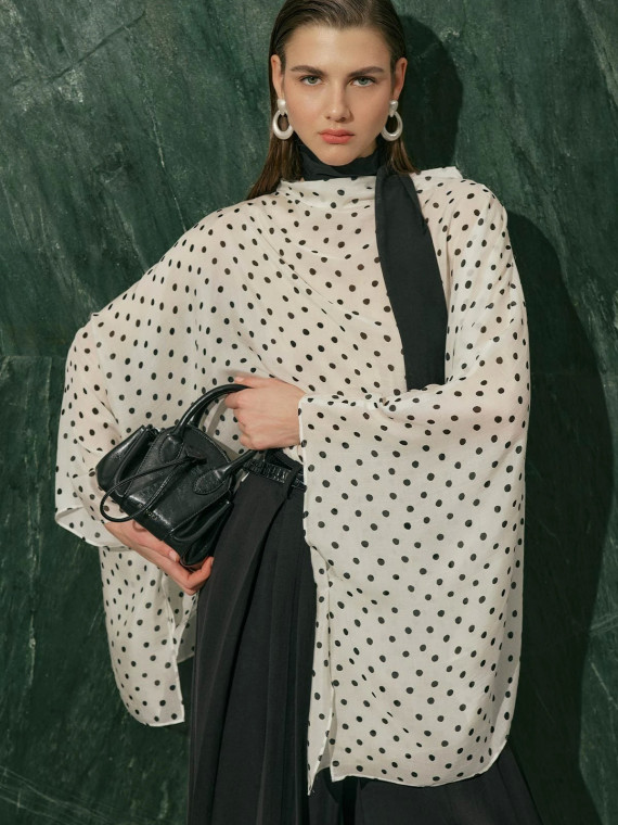 Manuka Sjaalblouse met gedetailleerd patroon en dierenprint