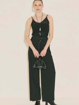 Black pants with wide pleats and belt