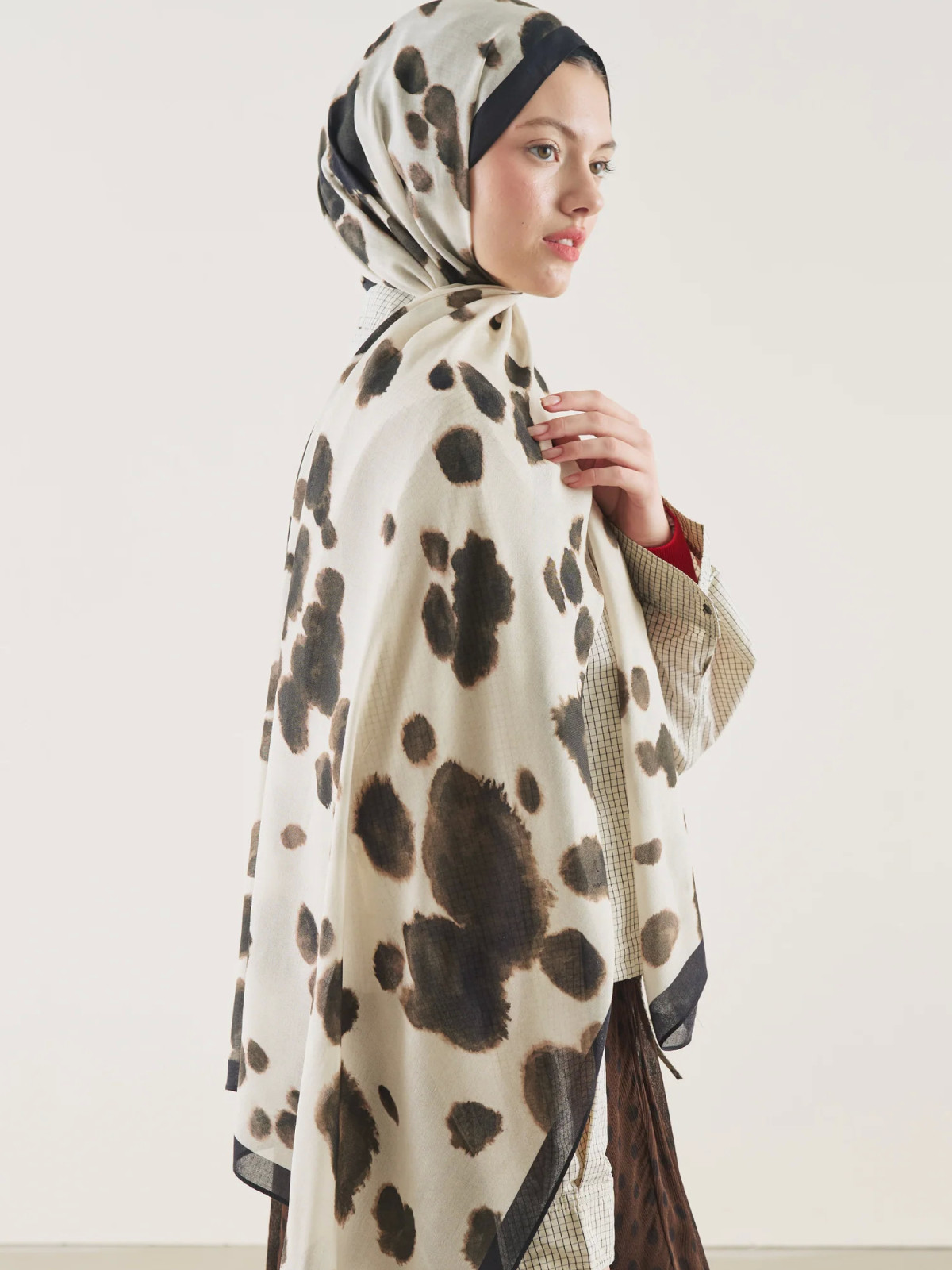 Fresh Scarfs Cow Pattern Rami Hijab