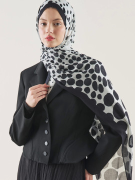 Fresh Scarfs Rami hijab met stippenpatroon in ivoor