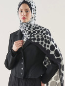 Fresh Scarfs Rami hijab met stippenpatroon in ivoor