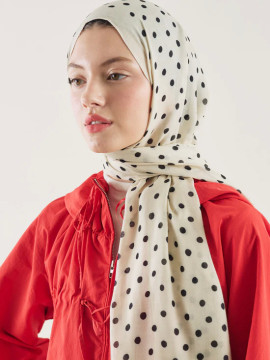 Fresh Scarfs Kleine Rami hijab met stippenpatroon in beige