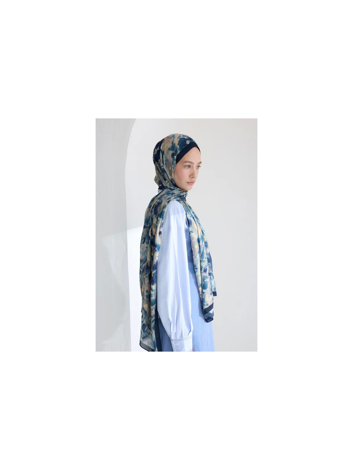 fresh Scarfs Hibiscus Beauty Floss Viscose Hijab Indigo