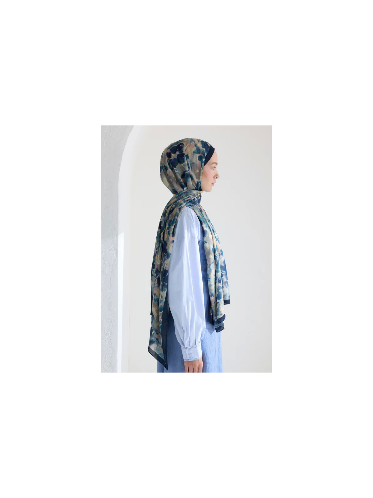 fresh Scarfs Hibiscus Beauty Floss Viscose Hijab Indigo