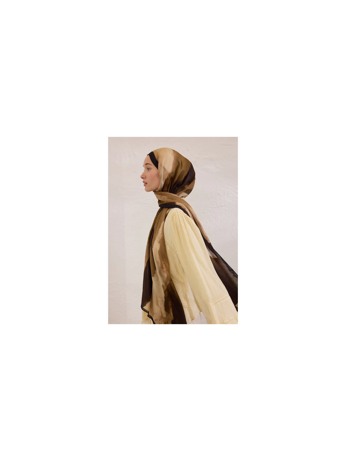 Fresh Scarfs Kleurgolvenpatroon Rami Hijab Khaki