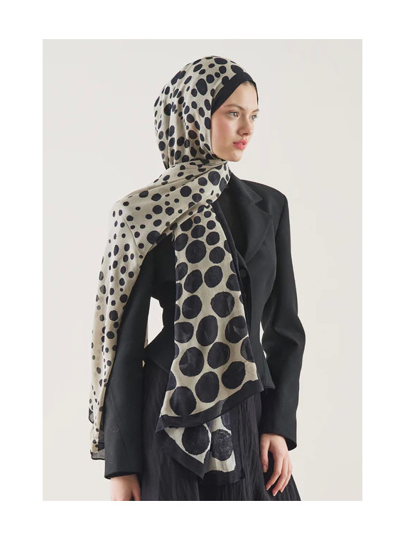 Fresh Scarfs Rami hijab met stippenpatroon