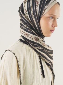 Bloemenprint sjaal van zachte viscose
