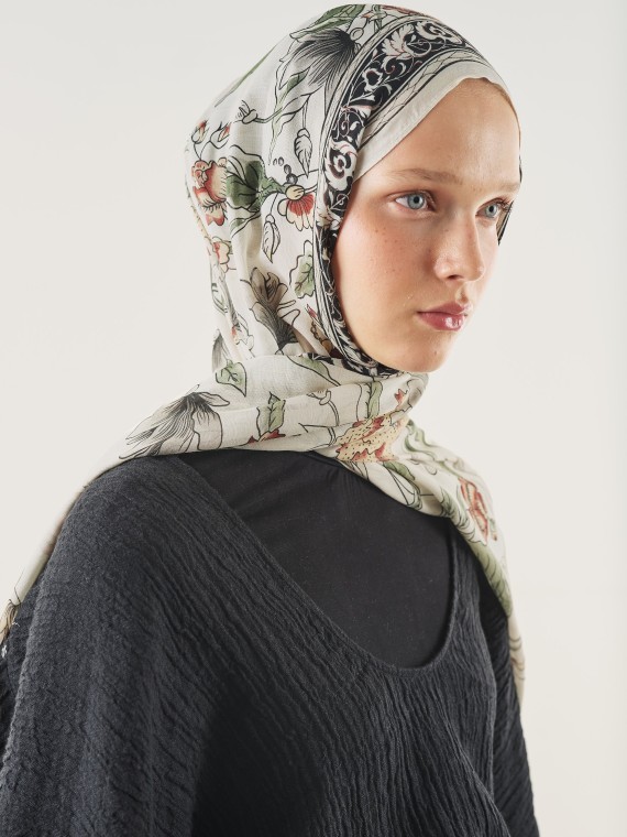 Fresh Scarfs zwarte viscose sjaal met etnisch patroon