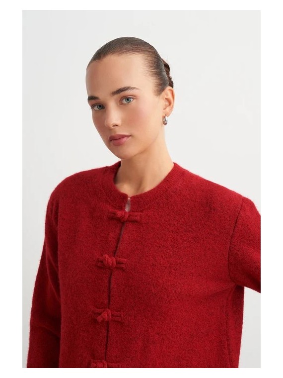 Vesna Design Geborsteld vest met knoopdetails | One Touch Boutique