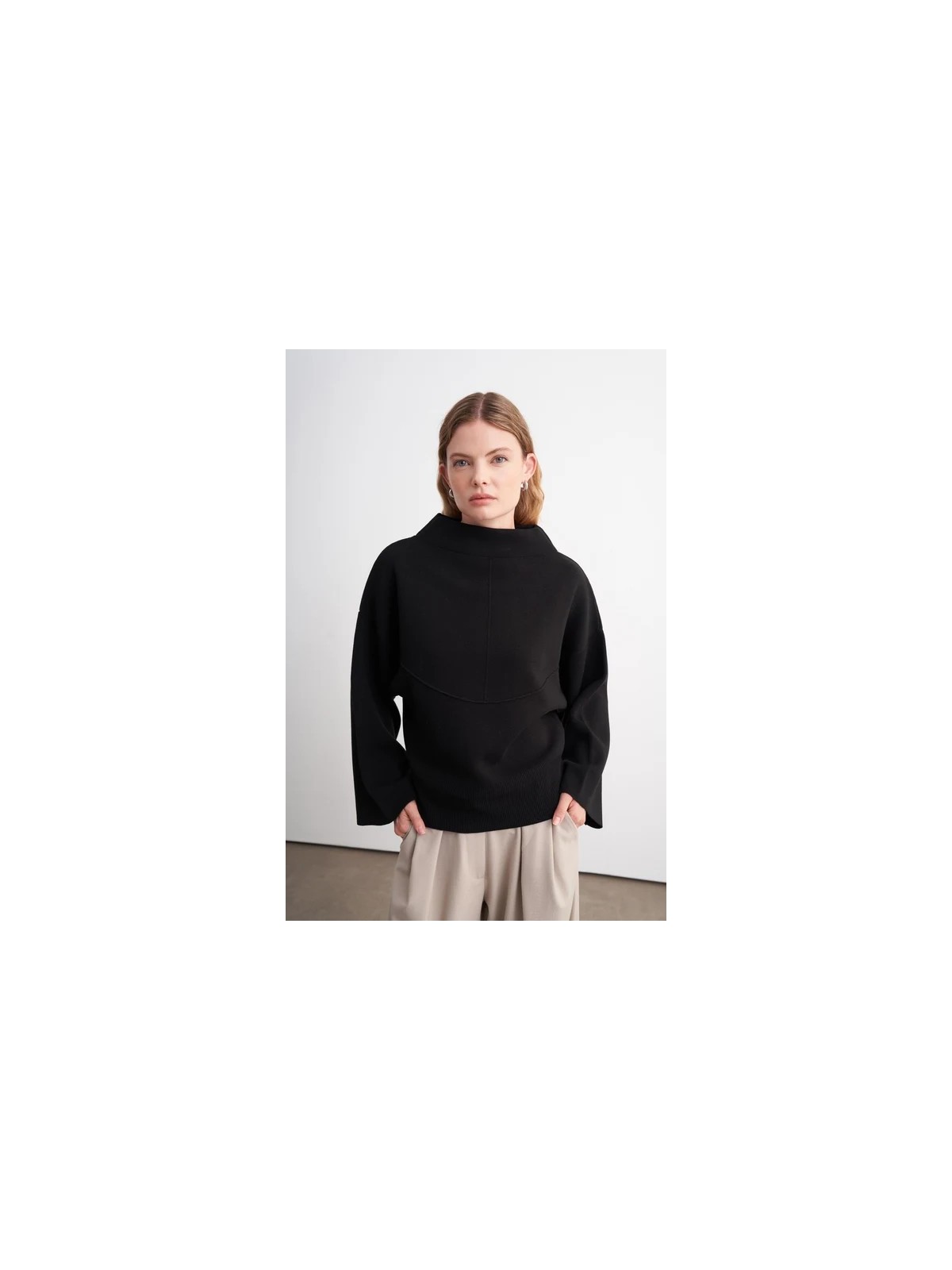 Vesna Design basic gebreide trui met wijde mouwen | One Touch Boutique