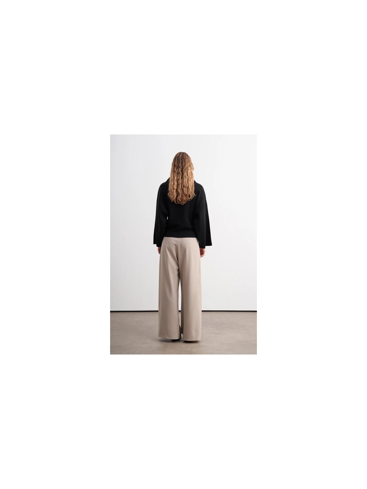 Vesna Design basic gebreide trui met wijde mouwen | One Touch Boutique